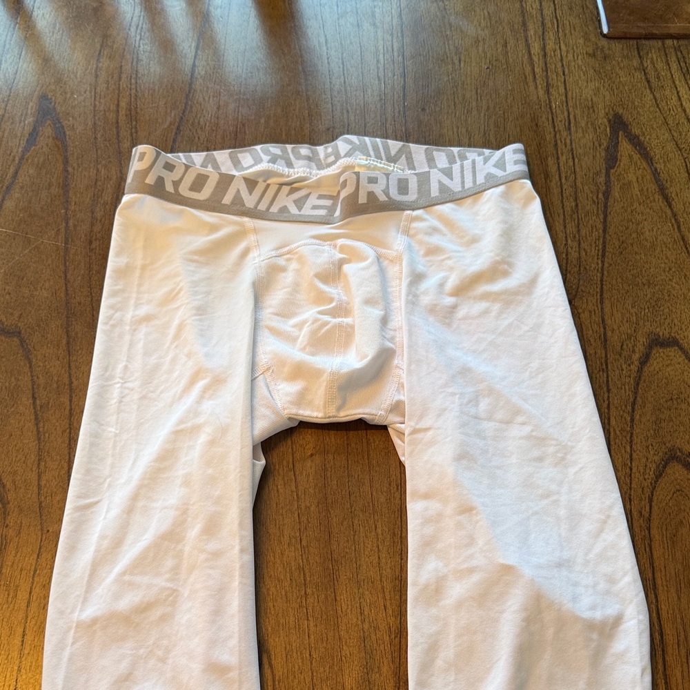 Nike Pro Men's White Tights, Calf Length